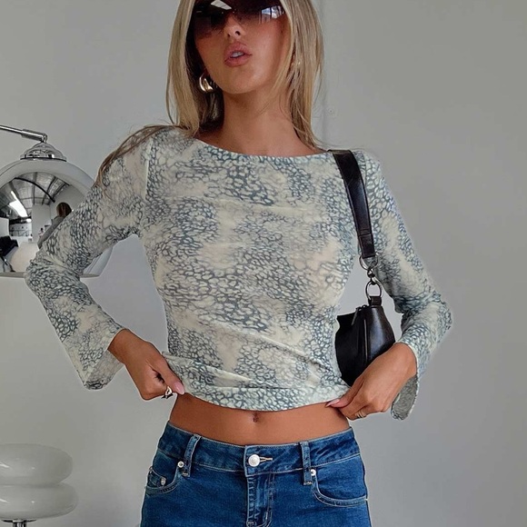 Princess Polly Leopard Long Sleeve - Picture 1 of 4